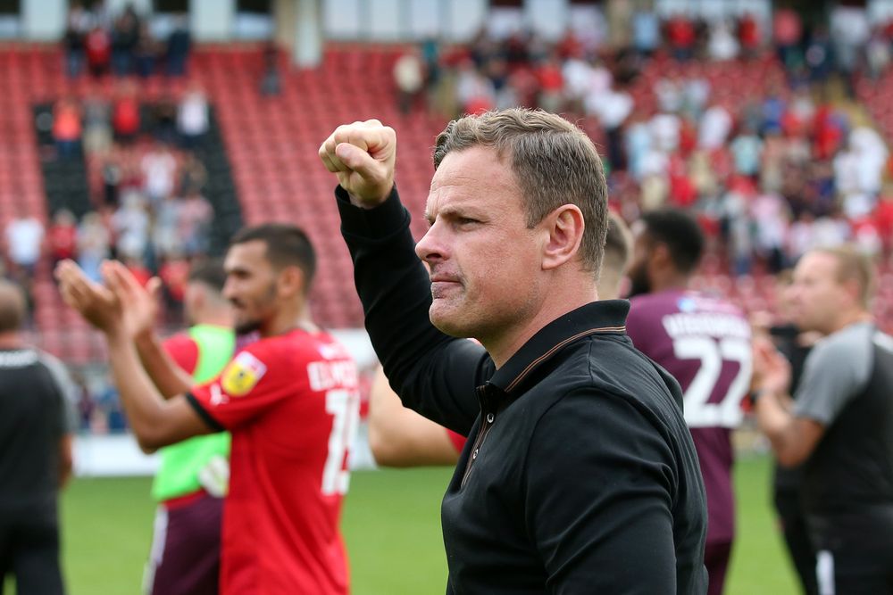 Leyton Orient - Richie Wellens wins SkyBet League Two manager of the month